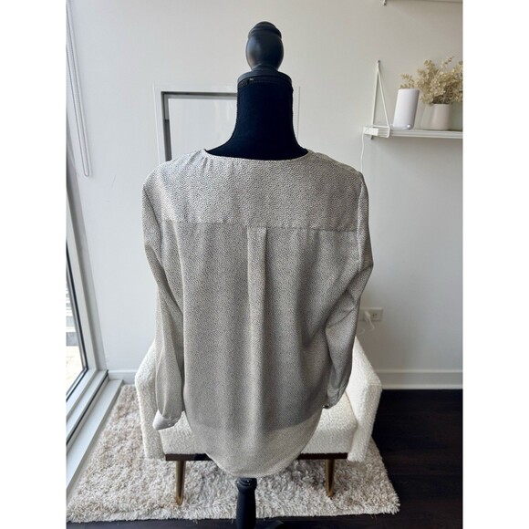 Adrianna Papell White Polka Dot V-Neck Long Sleeve Blouse Size Medium - Picture 4 of 6